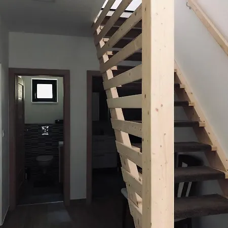 Roth Turistahaz Sopron Apartament